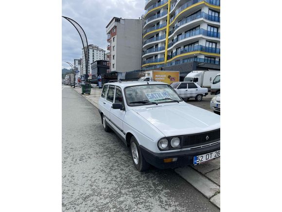 Galeriden Renault R 12 Toros 2000 Model Rize