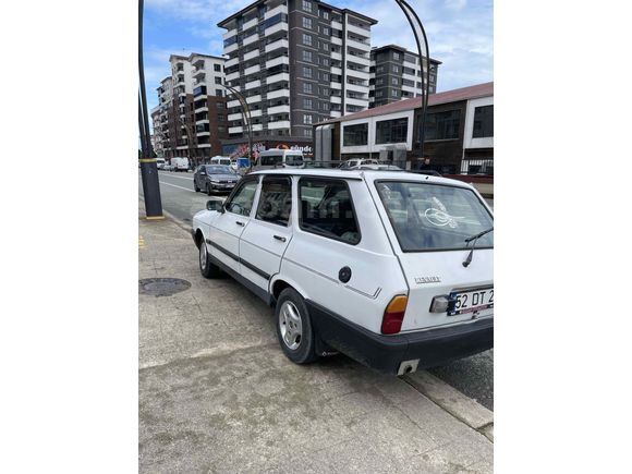 Galeriden Renault R 12 Toros 2000 Model Rize