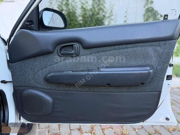 RİM OTOMOTİV'DEN 2 PARÇA LOKAL BOYALI COROLLA