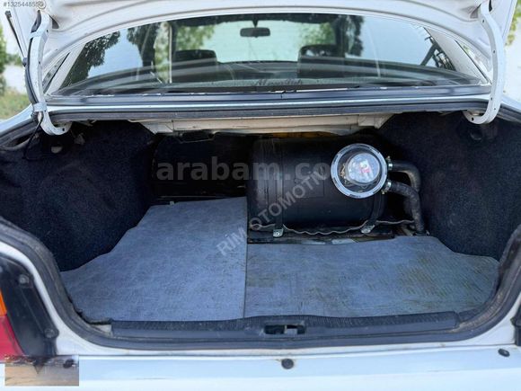 RİM OTOMOTİV'DEN 2 PARÇA LOKAL BOYALI COROLLA