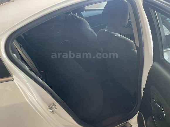 1.6 CHEVROLET CRUZE