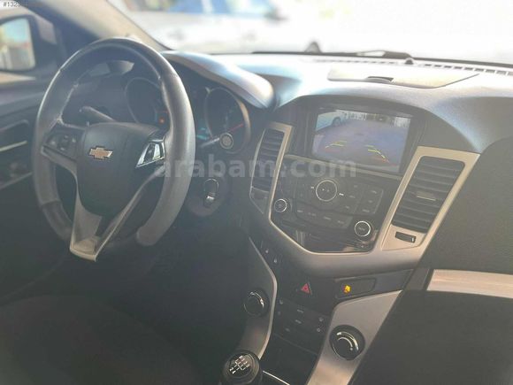 1.6 CHEVROLET CRUZE