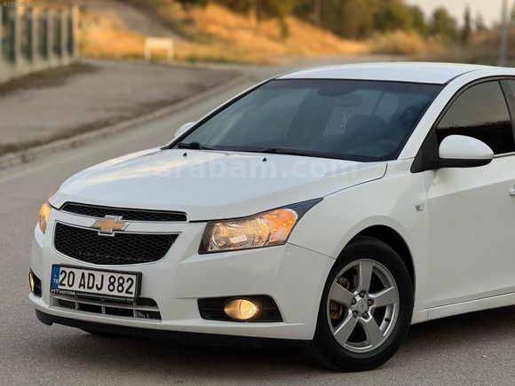 EYÜPOPLU MOTORSDAN DÜŞÜK KM Lİ CRUZE