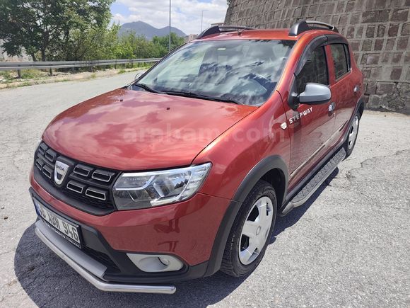 Sahibinden Dacia Sandero 0.9 TCe Stepway Easy-R 2017 Model
