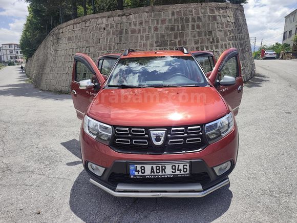 Sahibinden Dacia Sandero 0.9 TCe Stepway Easy-R 2017 Model