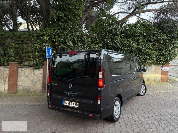 2023 RENAULT TRAFİC 8+1OTOMOBİL GERİ GÖRÜŞ VAKUM KAPI 41 BİN KM