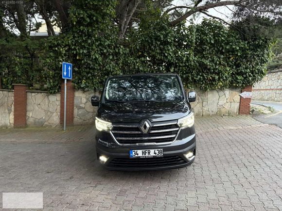 2023 RENAULT TRAFİC 8+1OTOMOBİL GERİ GÖRÜŞ VAKUM KAPI 41 BİN KM