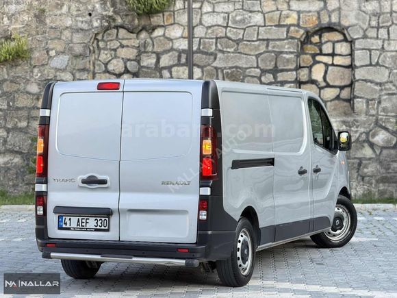 'NALLAR AUTO' TR'DE TEK TERTEMİZ DÜŞÜK KM RENAULT TRAFİC