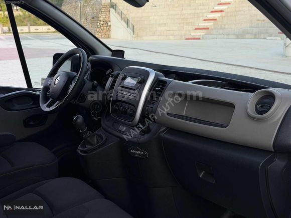 'NALLAR AUTO' TR'DE TEK TERTEMİZ DÜŞÜK KM RENAULT TRAFİC