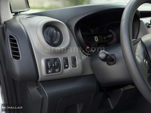 'NALLAR AUTO' TR'DE TEK TERTEMİZ DÜŞÜK KM RENAULT TRAFİC