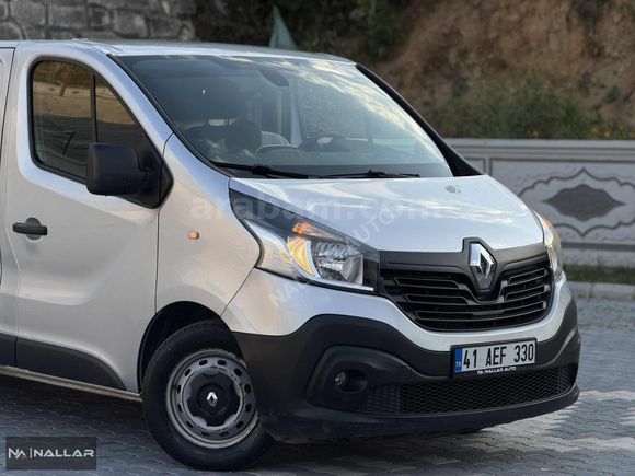 'NALLAR AUTO' TR'DE TEK TERTEMİZ DÜŞÜK KM RENAULT TRAFİC