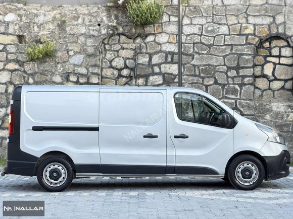 'NALLAR AUTO' TR'DE TEK TERTEMİZ DÜŞÜK KM RENAULT TRAFİC