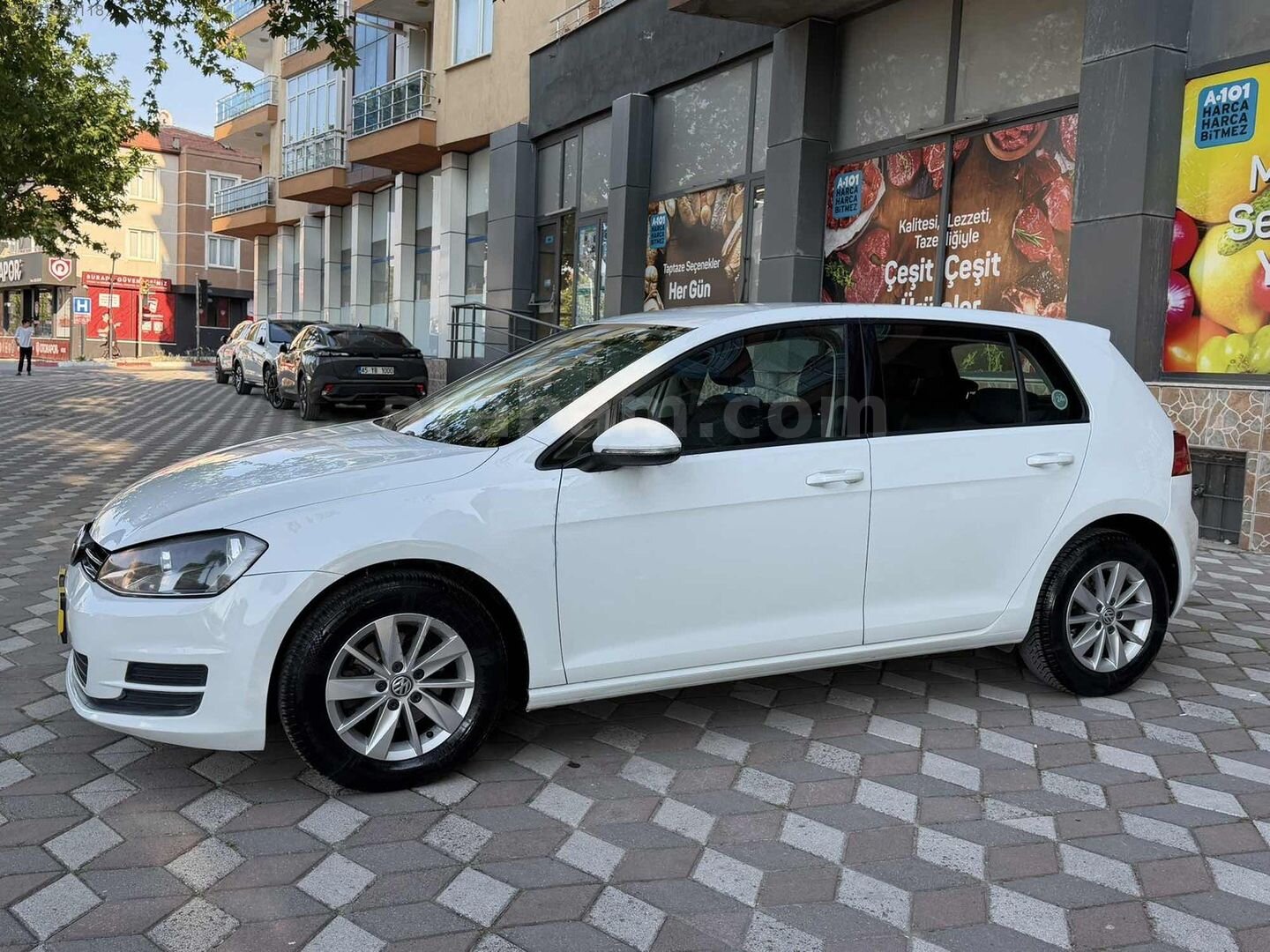 Galeriden Volkswagen Golf 1.2 TSi Midline Plus 2014 Model Manisa 148.000 km Beyaz 6