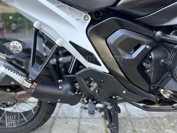 HALF MOTO BMW R 1300 GS TROPHY