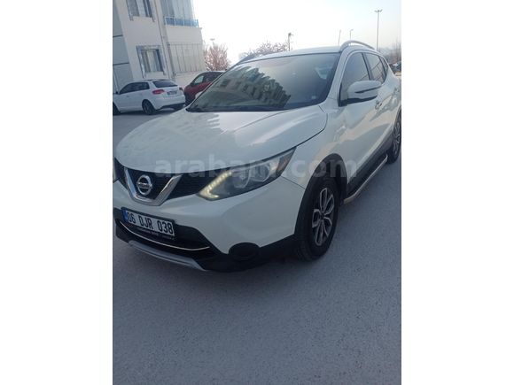 Sahibinden Nissan Qashqai 1.2 DIG-T Visia 2015 Model  157.000 km Beyaz