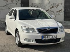 2012 MODEL 1.6 TDI CR ELEGANS OTOMATİK KREDİ KARTINA 12 TAKSİT
