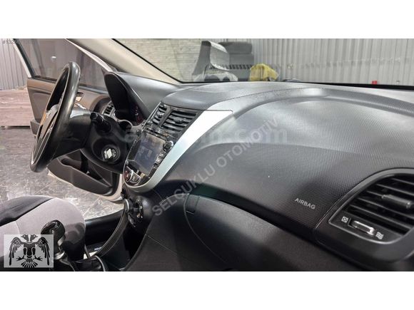 SELÇUKLU ' 2013 ACCENT BLUE 130 BİN KM 2.5 BOYA MODE PLUS 6 VİTS