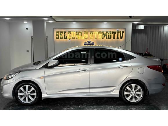 SELÇUKLU ' 2013 ACCENT BLUE 2,5 BOYA 130 BİN KM MODE PLUS 1.6 CRDİ