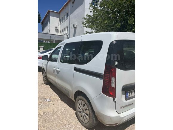 Sahibinden Renault Express Combi 1.5 BlueDCI Joy 2022 Model 