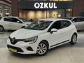 ÖZKUL OTOMOTİV’DEN 2022 RENAULT CLİO 1.0 TCE 90 HP JOY 30.000 KM OTOMATİK VİTES 