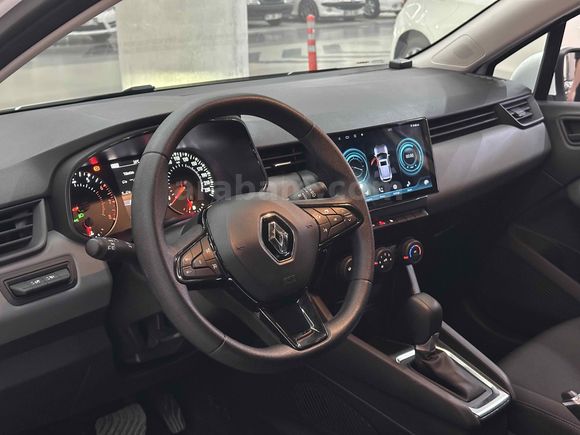 ÖZKUL OTOMOTİV’DEN 2022 RENAULT CLİO 1.0 TCE 90 HP JOY 30.000 KM OTOMATİK VİTES 