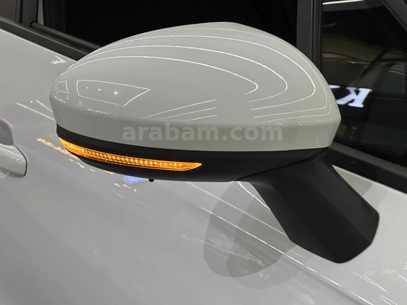 ÖZKUL OTOMOTİV’DEN 2022 RENAULT CLİO 1.0 TCE 90 HP JOY 30.000 KM OTOMATİK VİTES 