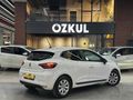 ÖZKUL OTOMOTİV’DEN 2022 RENAULT CLİO 1.0 TCE 90 HP JOY 30.000 KM OTOMATİK VİTES 