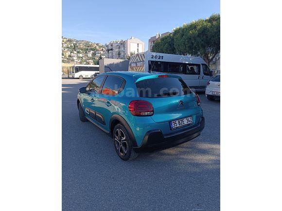Sahibinden Citroen C3 1.2 PureTech Feel Bold 2024 Model  24.500 km Mavi