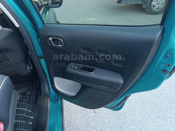 Sahibinden Citroen C3 1.2 PureTech Feel Bold 2024 Model  24.500 km Mavi