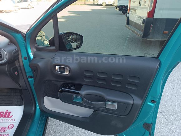Sahibinden Citroen C3 1.2 PureTech Feel Bold 2024 Model  24.500 km Mavi