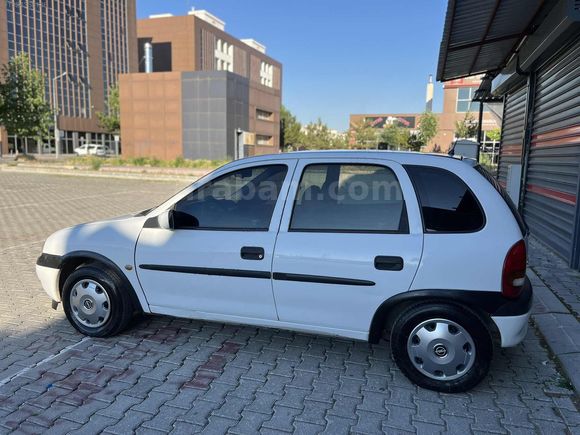 SIFIR VİZELİ MASRAFSIZ OPEL CORSA