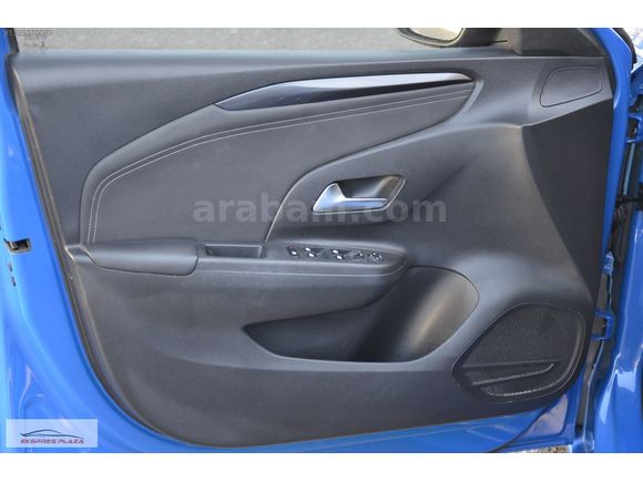 EKSPRES PLAZA'DAN 2022 OPEL CORSA 1.2 ELEGANCE