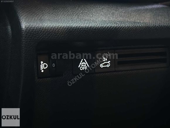 ÖZKUL OTOMOTİV'DEN 2023 CITROEN C4x 1.2 PURETECH FEEL BOLD