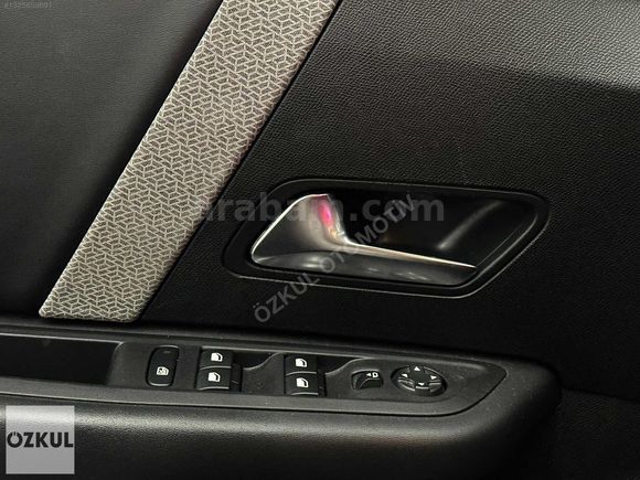 ÖZKUL OTOMOTİV'DEN 2023 CITROEN C4x 1.2 PURETECH FEEL BOLD