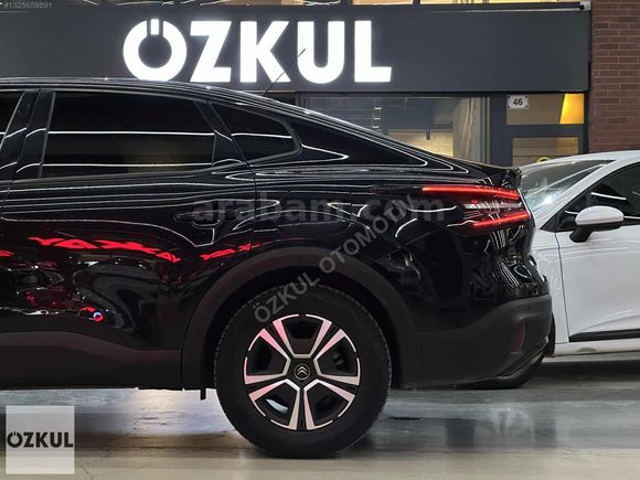 ÖZKUL OTOMOTİV'DEN 2023 CITROEN C4x 1.2 PURETECH FEEL BOLD