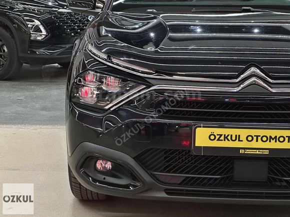 ÖZKUL OTOMOTİV'DEN 2023 CITROEN C4x 1.2 PURETECH FEEL BOLD