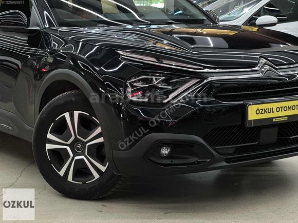ÖZKUL OTOMOTİV'DEN 2023 CITROEN C4x 1.2 PURETECH FEEL BOLD