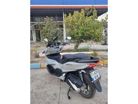 3500 Km 2024 PCX Garaj motoru