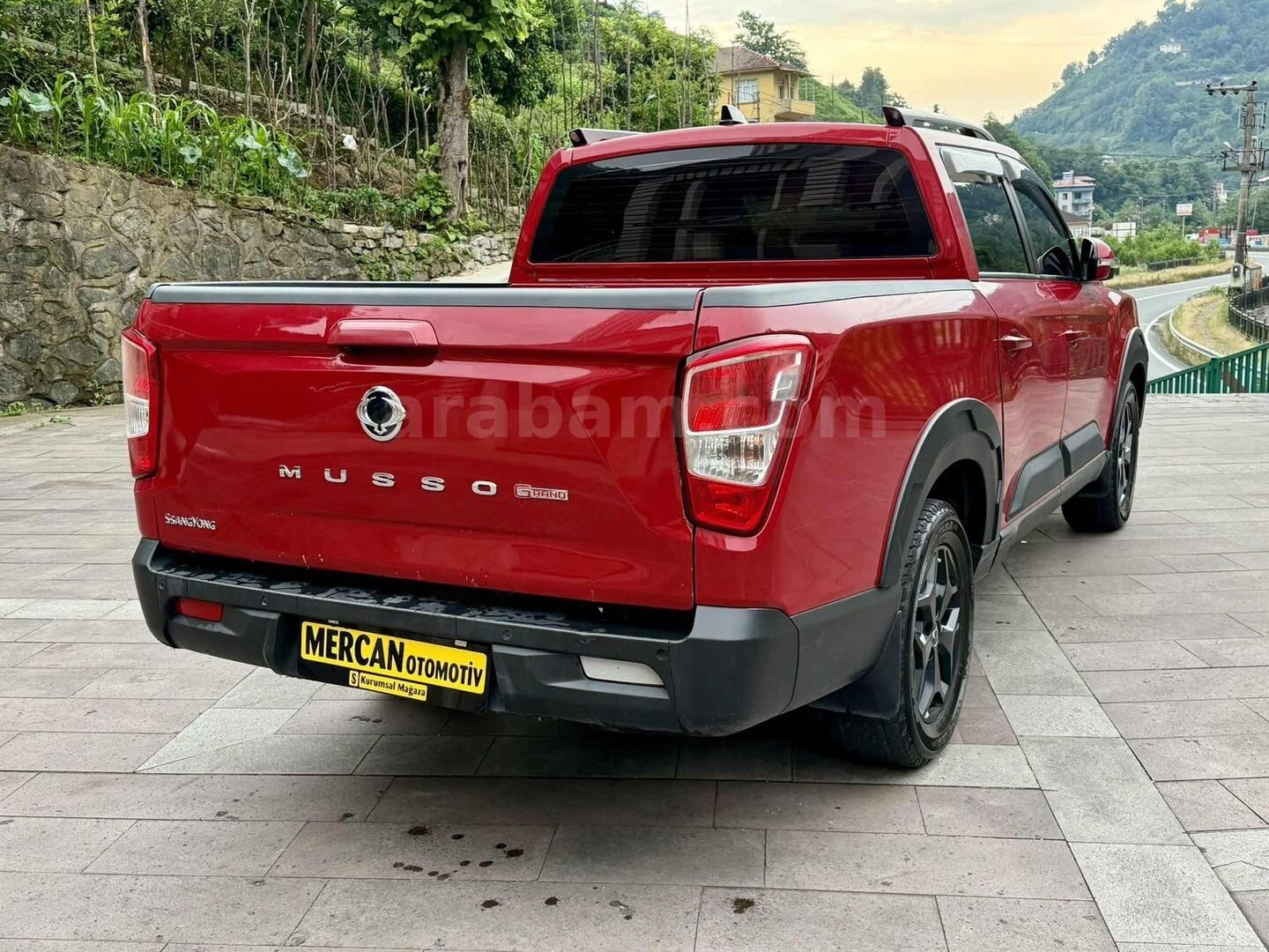Galeriden KGM SsangYong Musso Grand 2.2 D Platinum Plus 2022 Model Rize 145.000 km Kırmızı 3