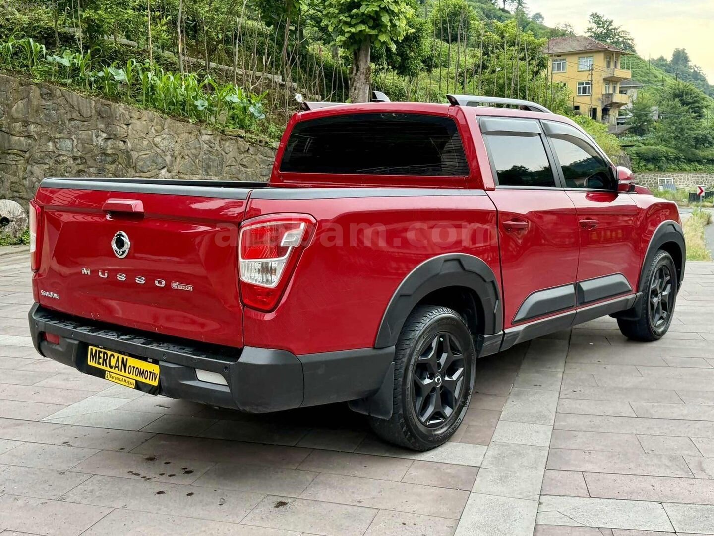 Galeriden KGM SsangYong Musso Grand 2.2 D Platinum Plus 2022 Model Rize 145.000 km Kırmızı 4