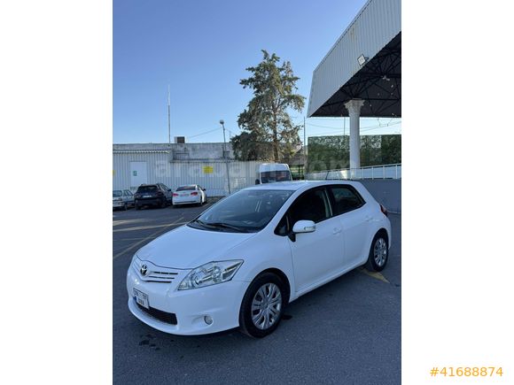 TOYATA AURİS 2011 MODEL 1.33 BENZİN LPG
