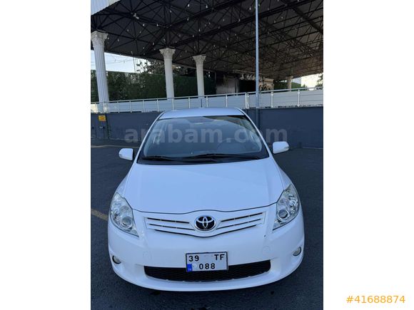 TOYATA AURİS 2011 MODEL 1.33 BENZİN LPG