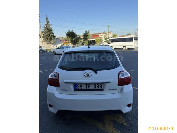 TOYATA AURİS 2011 MODEL 1.33 BENZİN LPG
