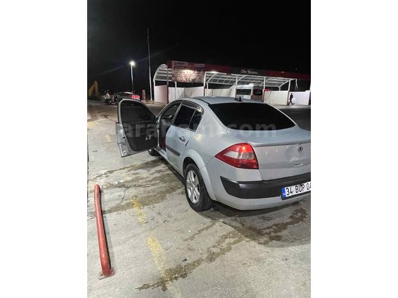 Sahibinden Renault Megane 1.4 Authentique 2004 Model 