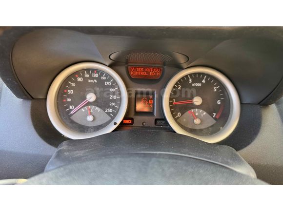 Sahibinden Renault Megane 1.6 Dynamique 2004 Model 