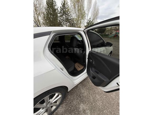 Sahibinden Opel Corsa 1.2 Elegance 2023 Model 