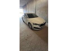 Arabam garaj arabasıdır içinde sigara bile  içilmemiş  daha  fabrika kokusu üzerinde    17 can’t kayar led  carplayer var   Hatasız poyasız tramersiz