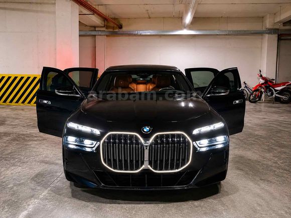 Sahibinden BMW i Serisi i7 xDrive60 M Excellence 2025 Model 