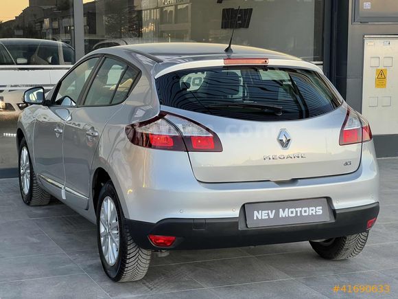 HATASIZ 2015 MEGANE 1.5 DCI TOUCH PLUS MANUEL 44.000 KM