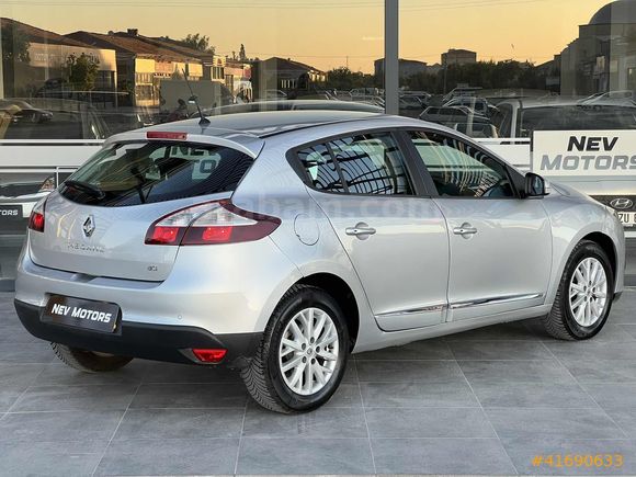 HATASIZ 2015 MEGANE 1.5 DCI TOUCH PLUS MANUEL 44.000 KM